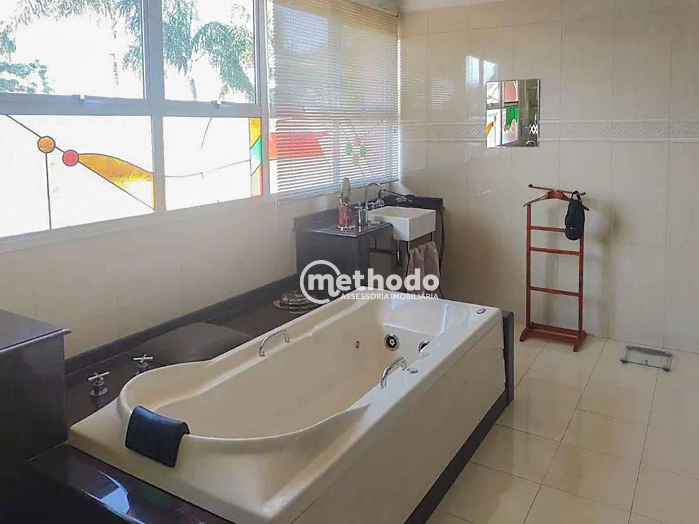 Casa de Condomínio para alugar com 3 quartos, 495m² - Foto 12