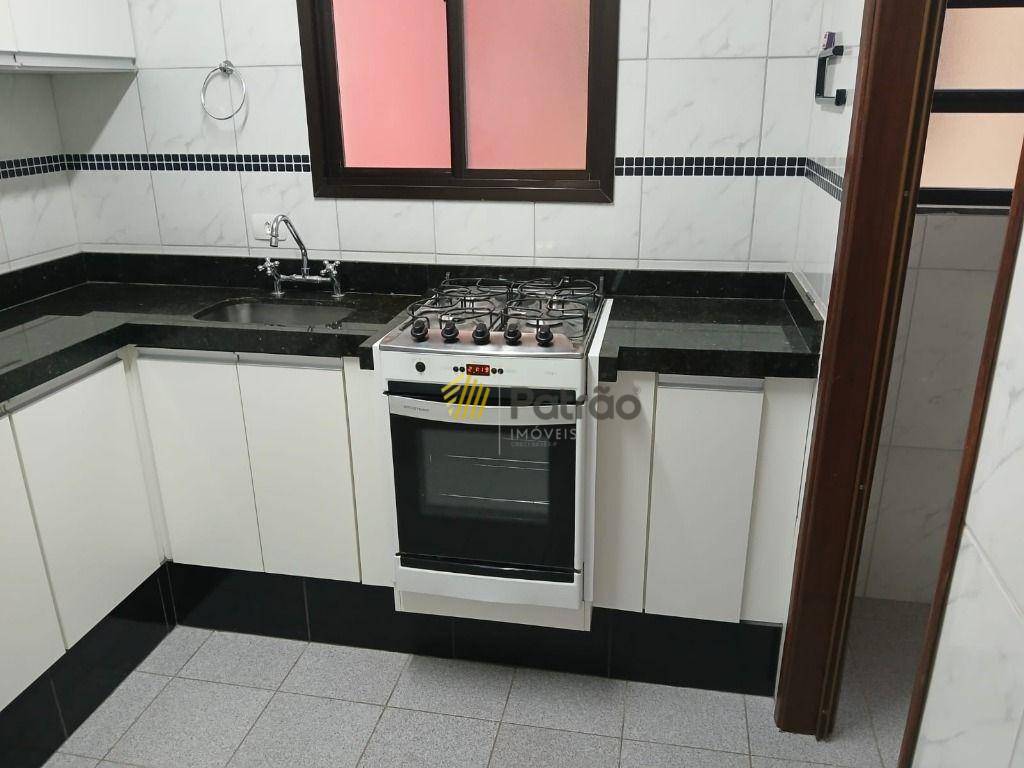 Apartamento para alugar com 3 quartos, 85m² - Foto 1