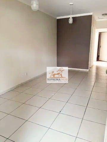 Casa de Condomínio à venda com 3 quartos, 120m² - Foto 2