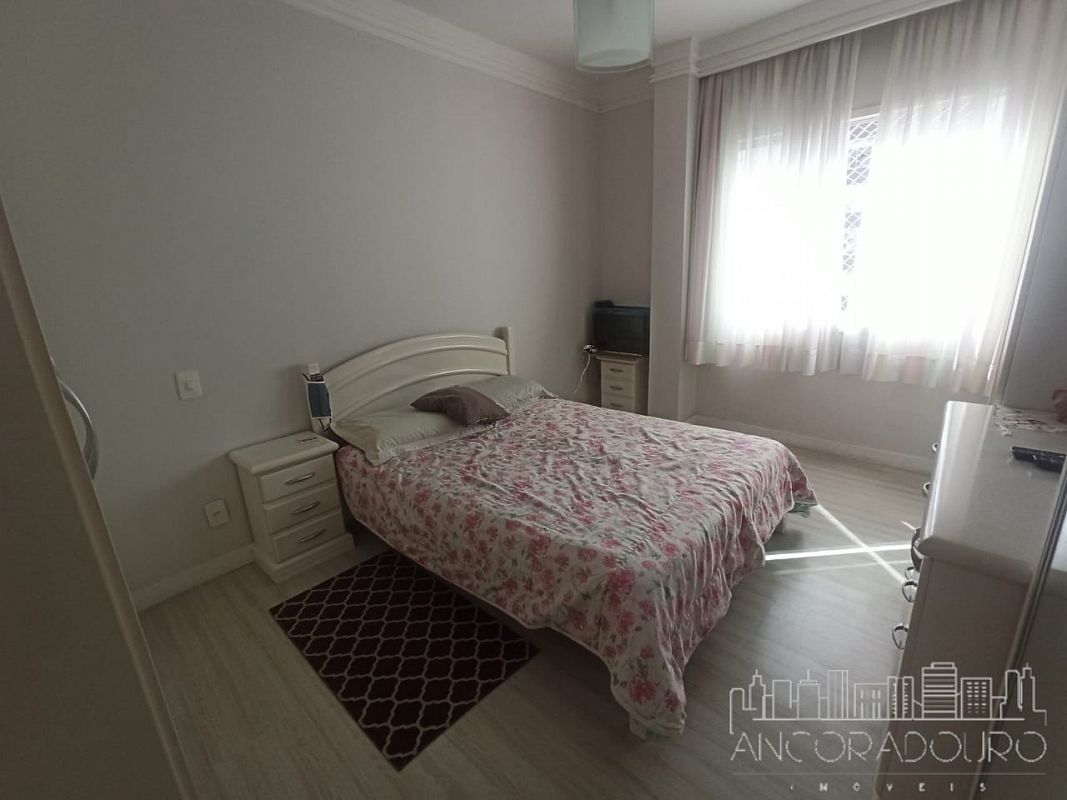 Apartamento à venda com 3 quartos, 130m² - Foto 20