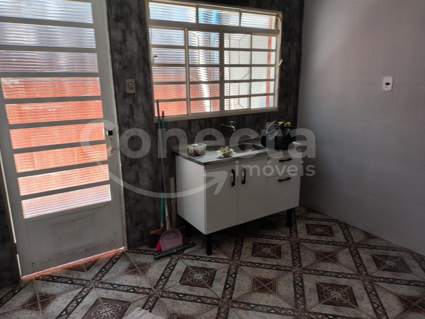 Casa à venda com 1 quarto, 86m² - Foto 9