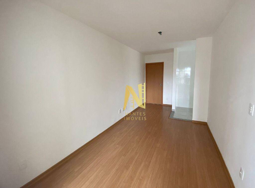 Apartamento à venda com 2 quartos, 46m² - Foto 3