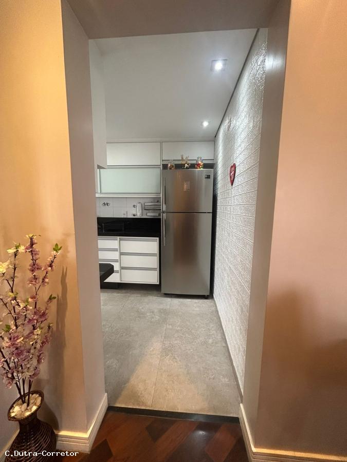 Apartamento à venda com 2 quartos, 76m² - Foto 9