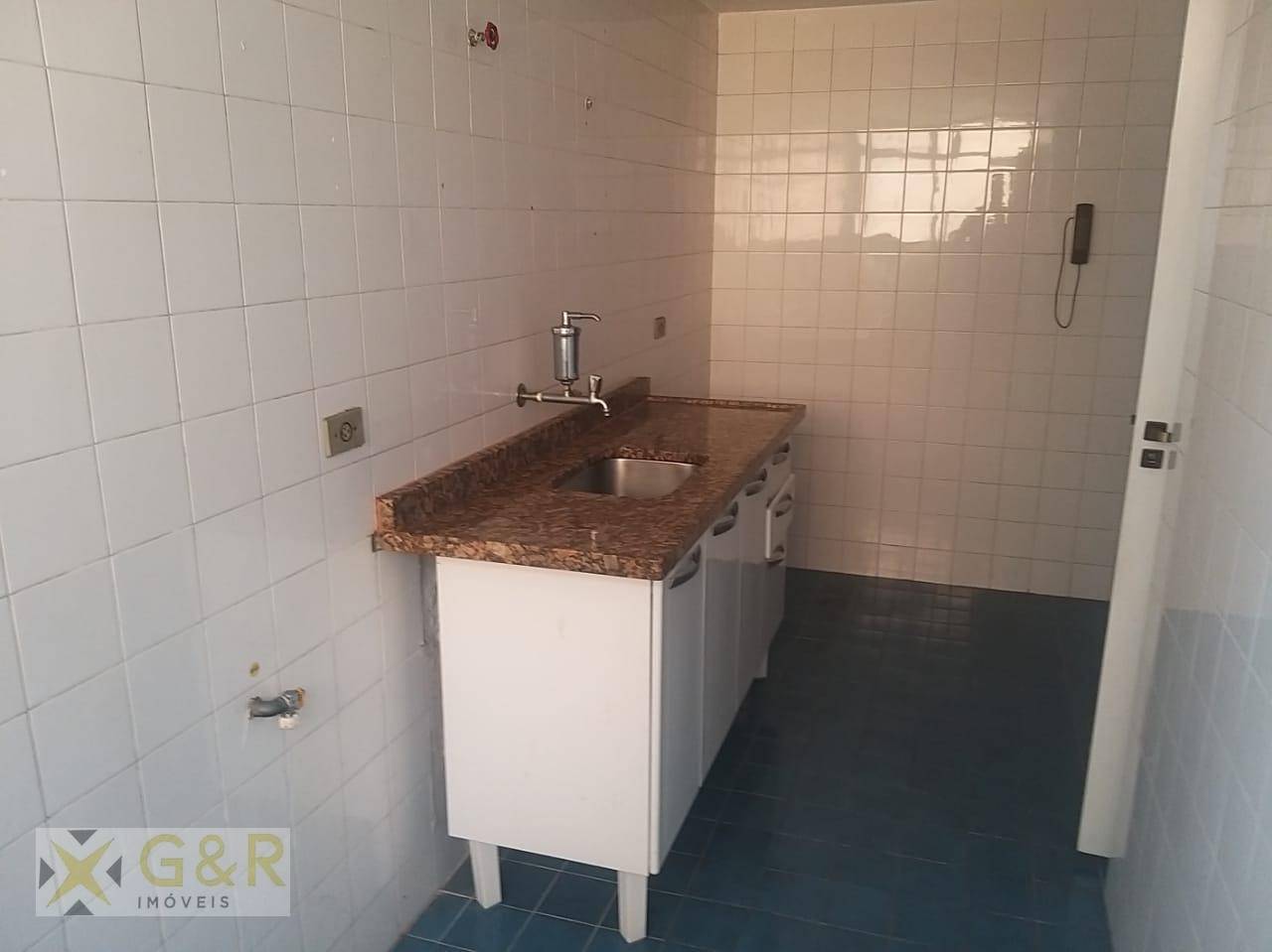 Apartamento à venda com 2 quartos, 60m² - Foto 14