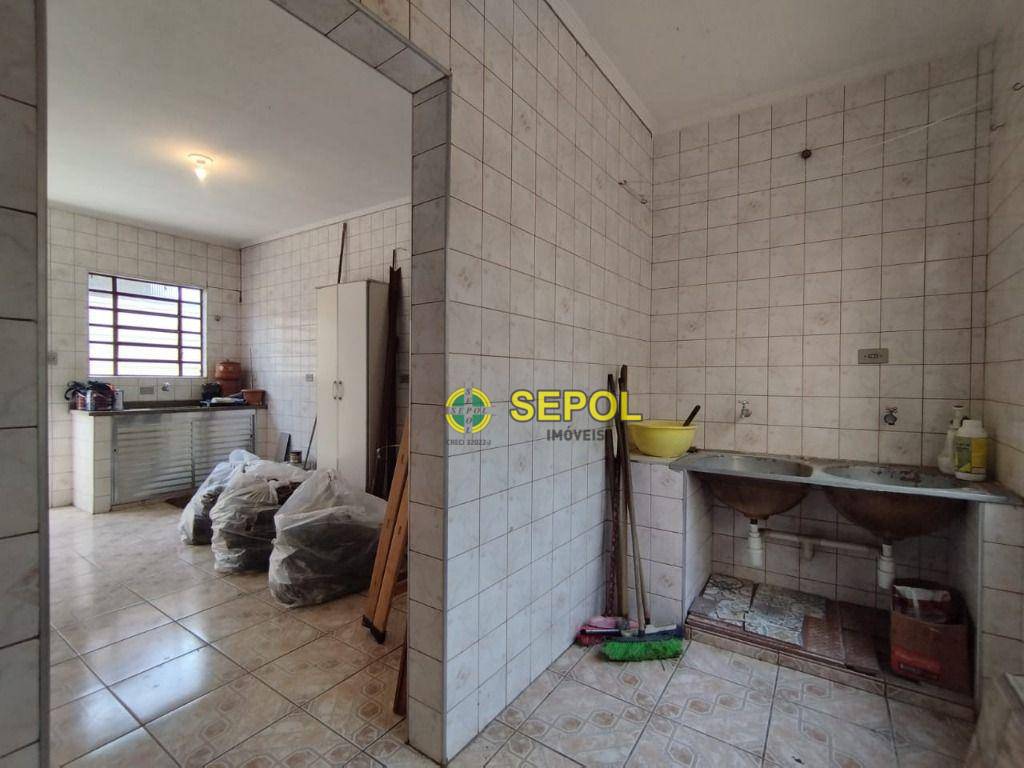 Sobrado à venda com 6 quartos, 250m² - Foto 48