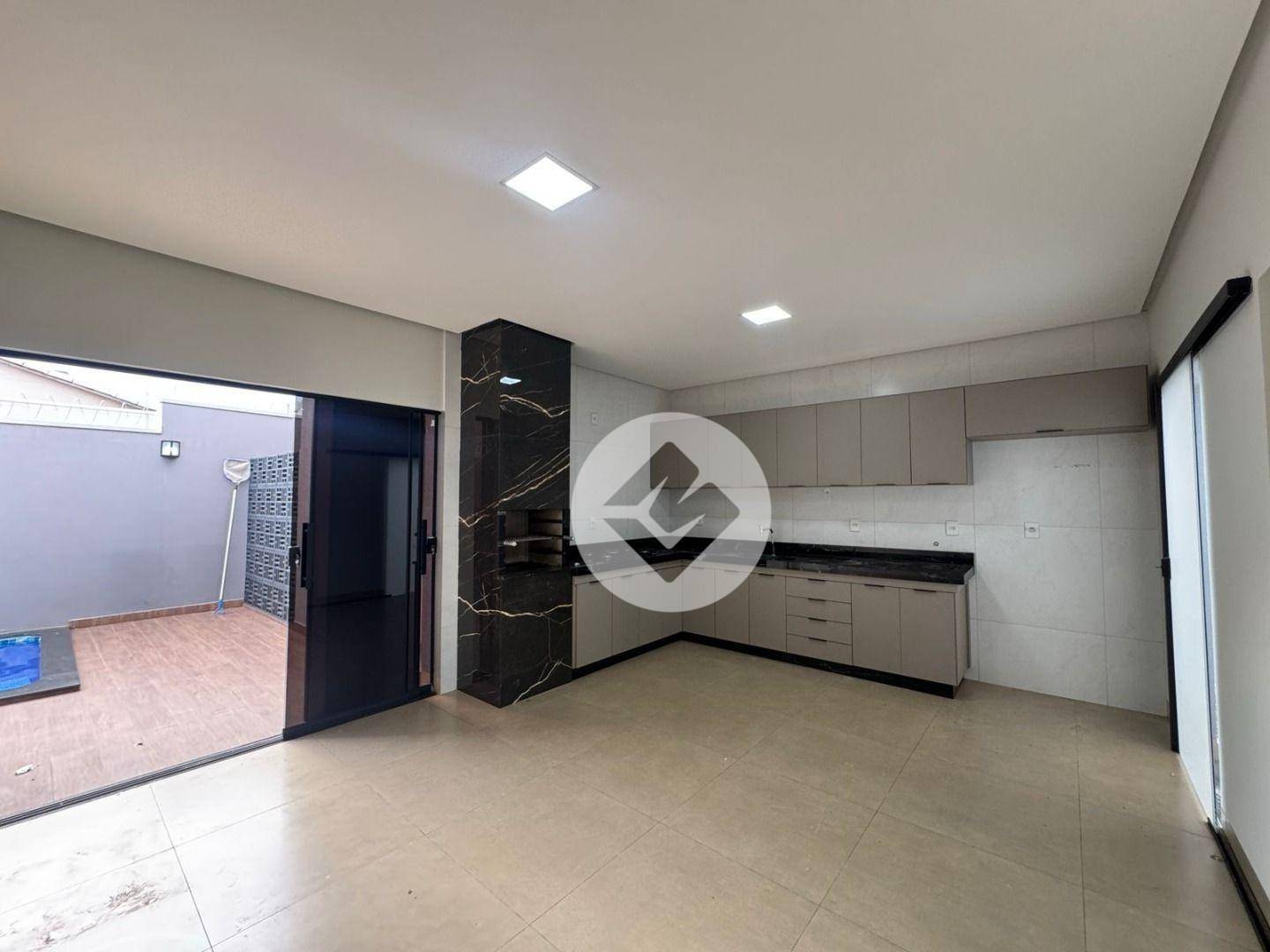 Casa, 3 quartos, 200 m² - Foto 1