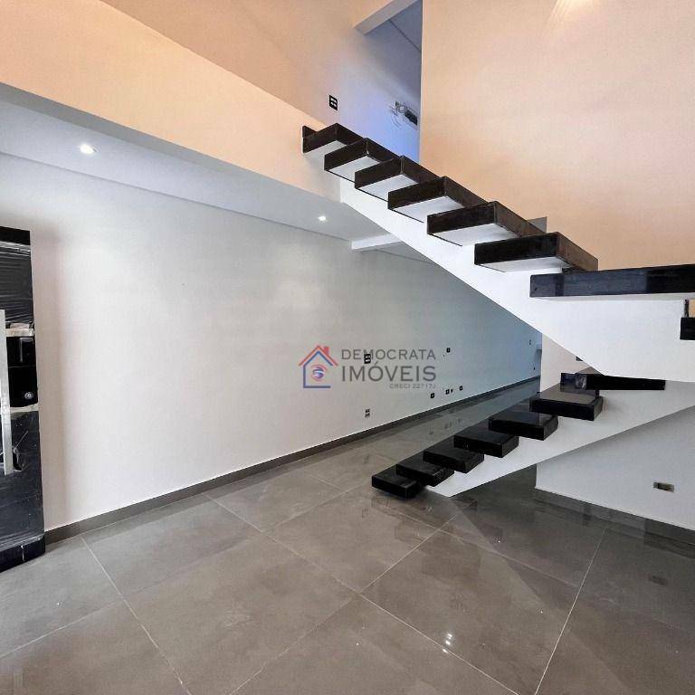 Sobrado à venda com 3 quartos, 146m² - Foto 4