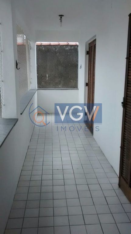 Casa à venda e aluguel com 7 quartos, 404m² - Foto 7