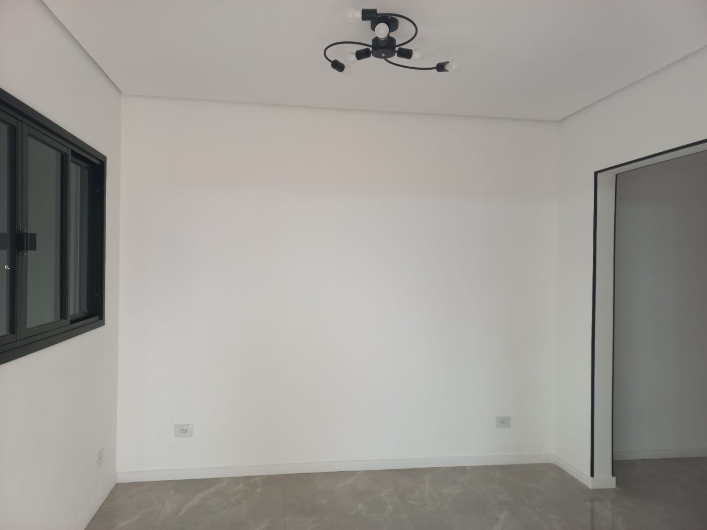 Casa à venda com 3 quartos, 183m² - Foto 4