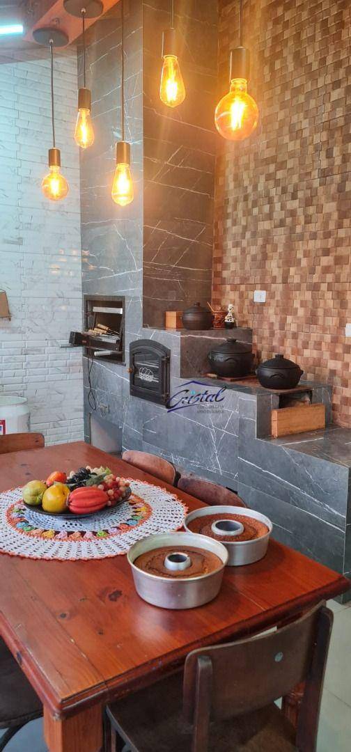 Casa, 4 quartos, 230 m² - Foto 1