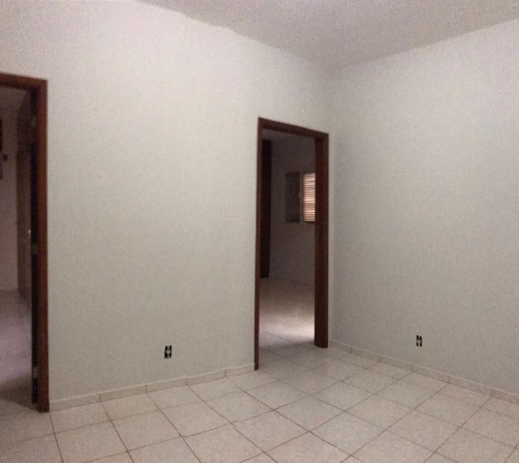 Casa para alugar com 3 quartos, 1m² - Foto 17