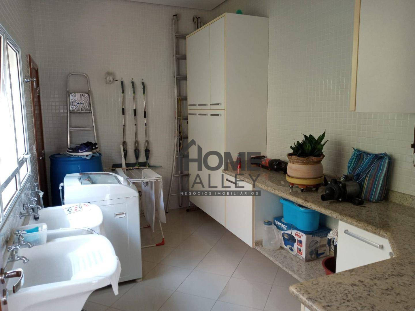 Casa à venda com 4 quartos, 360m² - Foto 35