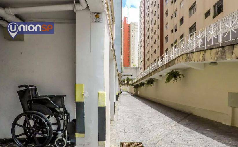 Apartamento à venda com 2 quartos, 70m² - Foto 15