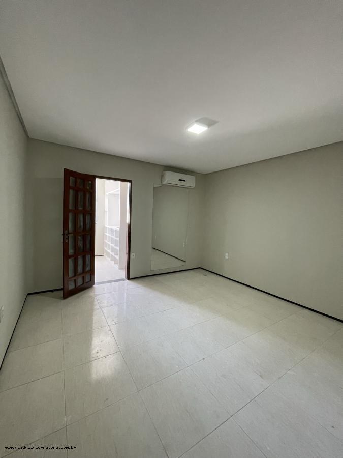 Casa para alugar com 4 quartos, 200m² - Foto 20