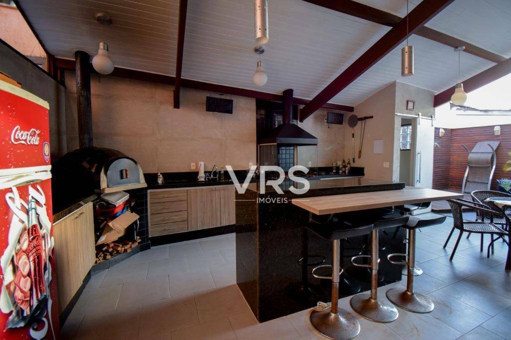 Casa de Condomínio à venda com 4 quartos, 247m² - Foto 21