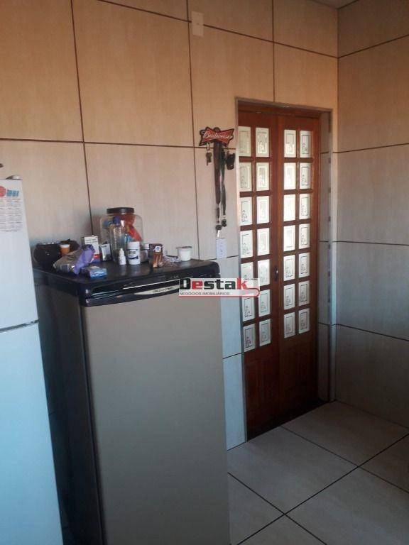 Apartamento à venda com 2 quartos, 60m² - Foto 7