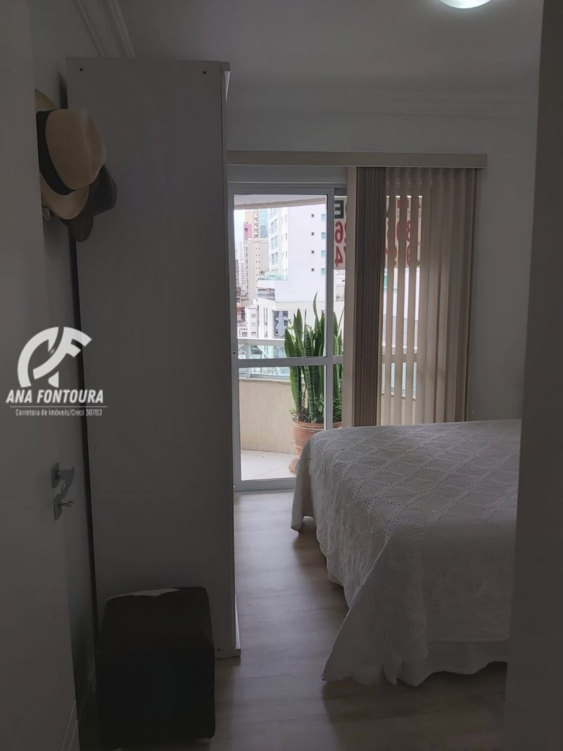 Apartamento à venda com 3 quartos, 140m² - Foto 23