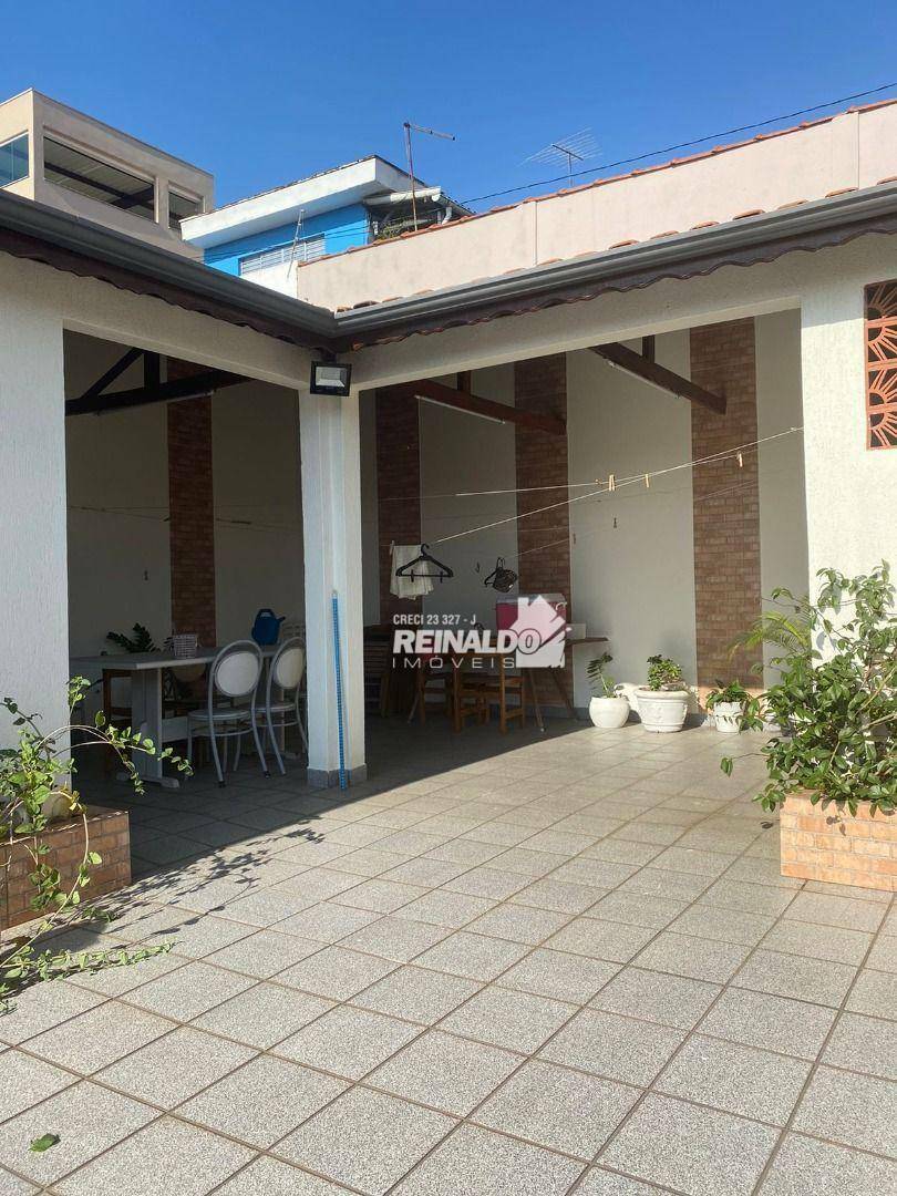 Casa à venda com 3 quartos, 160m² - Foto 1