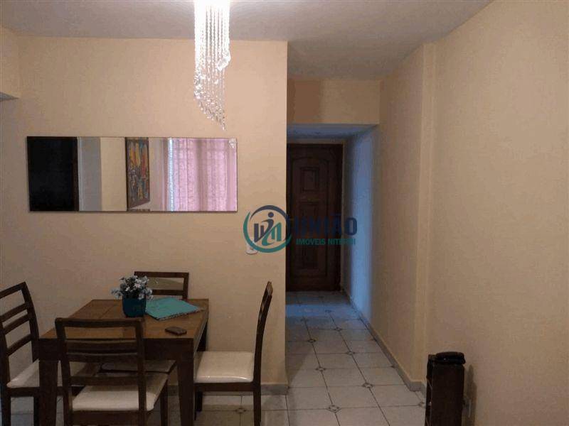 Apartamento à venda com 2 quartos, 70m² - Foto 12