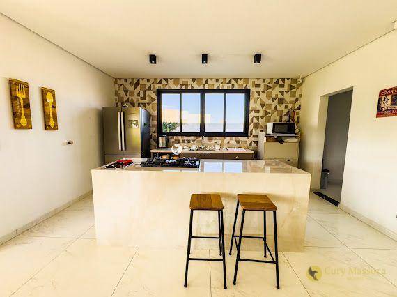Casa de Condomínio à venda e aluguel com 4 quartos, 320m² - Foto 1