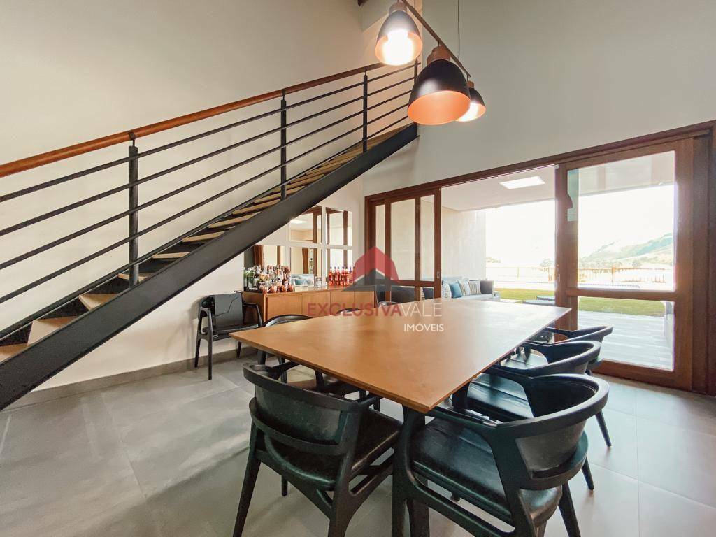 Casa de Condomínio à venda com 5 quartos, 600m² - Foto 4