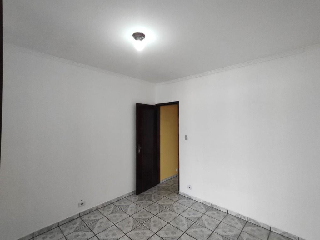 Sobrado à venda com 3 quartos, 230m² - Foto 25