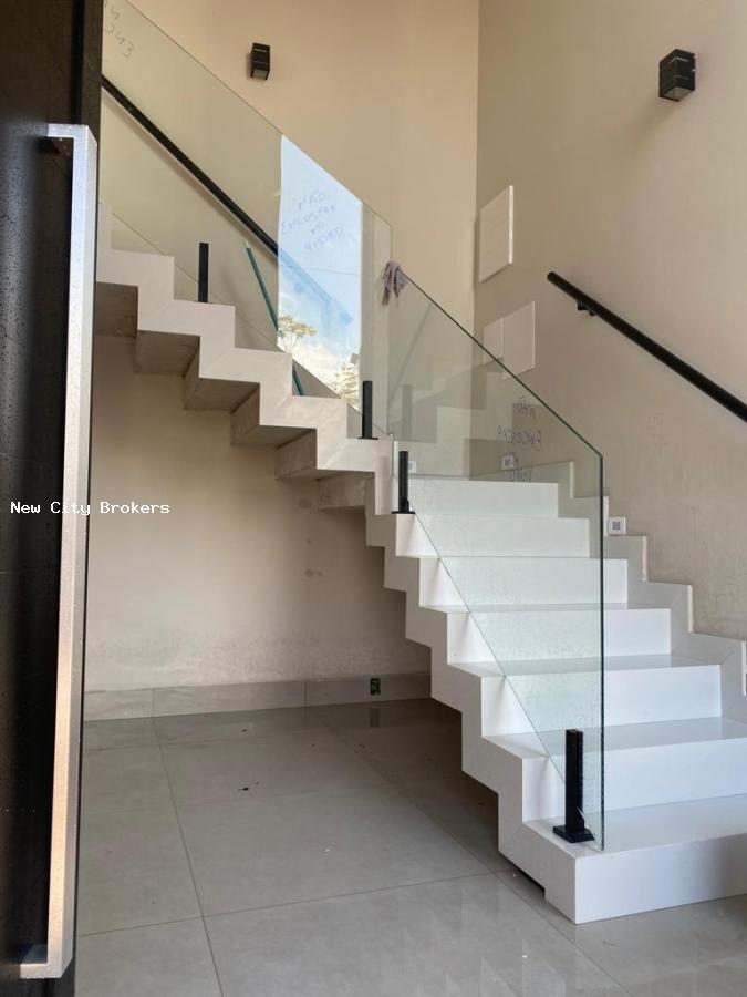 Sobrado à venda com 3 quartos, 300m² - Foto 20