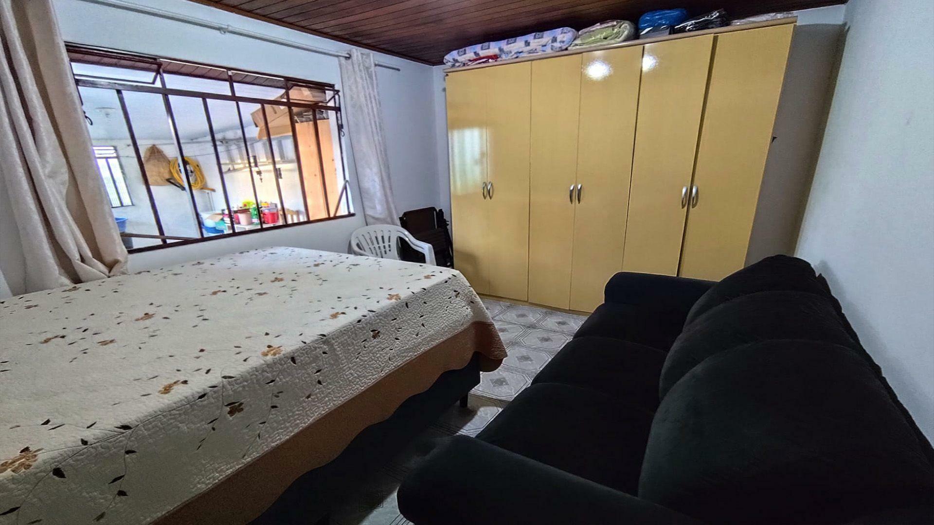 Casa à venda com 3 quartos, 90m² - Foto 13