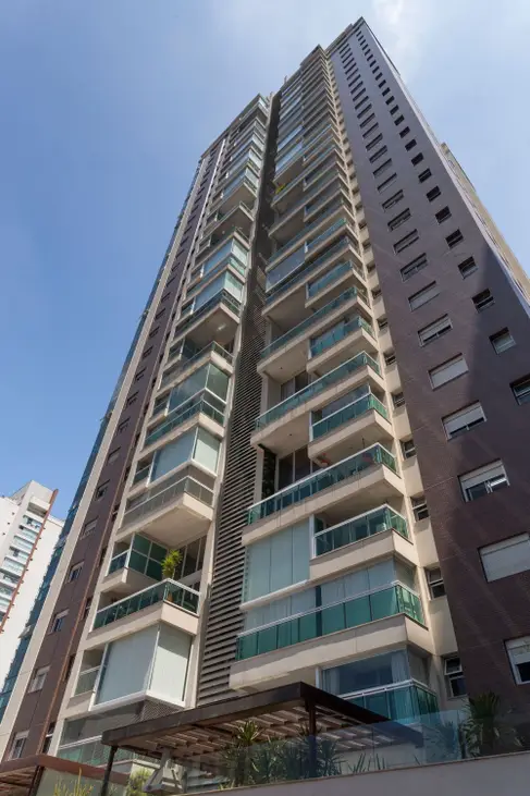 Apartamento à venda com 3 quartos, 163m² - Foto 1