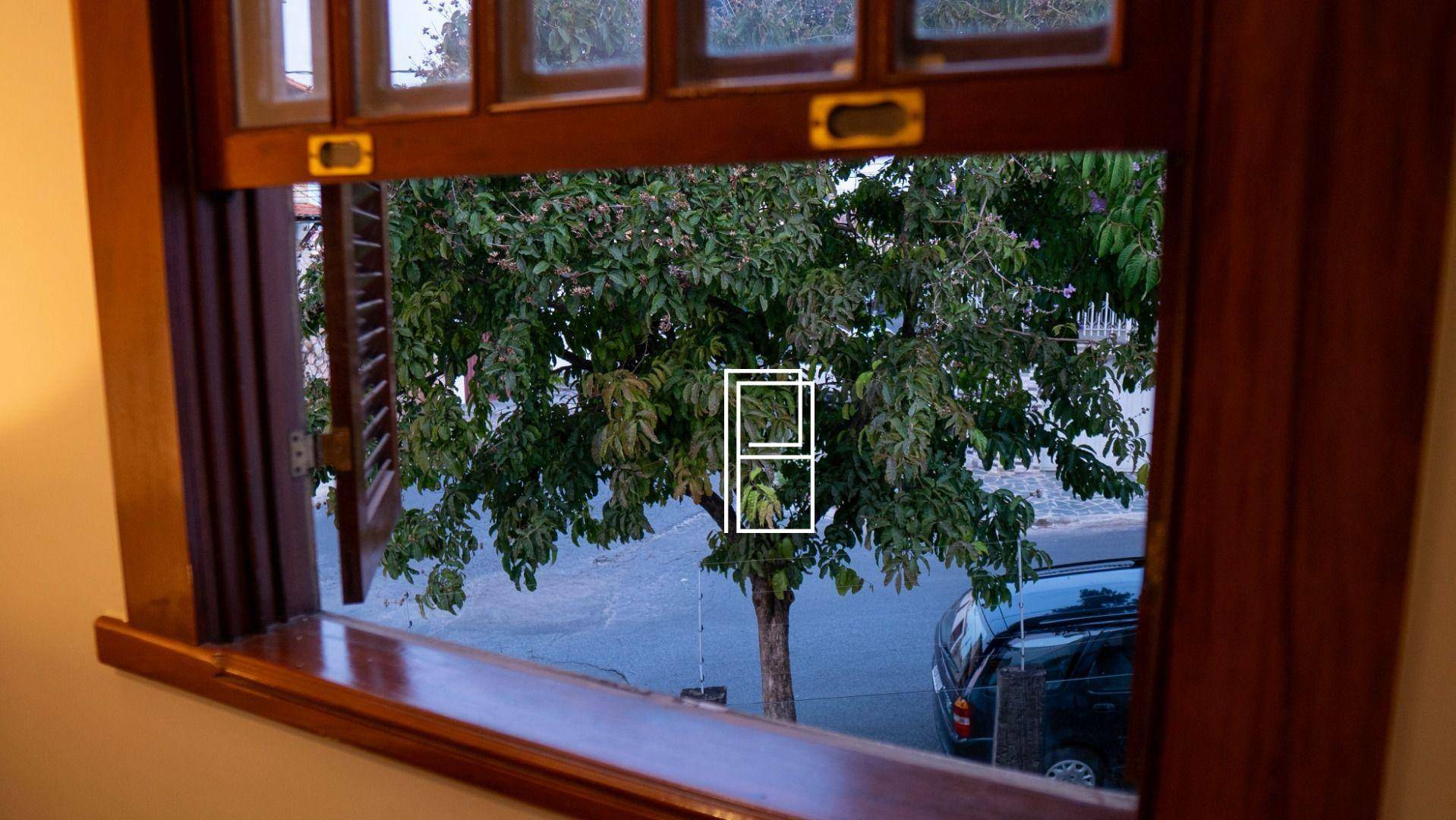 Casa à venda com 4 quartos, 300m² - Foto 40