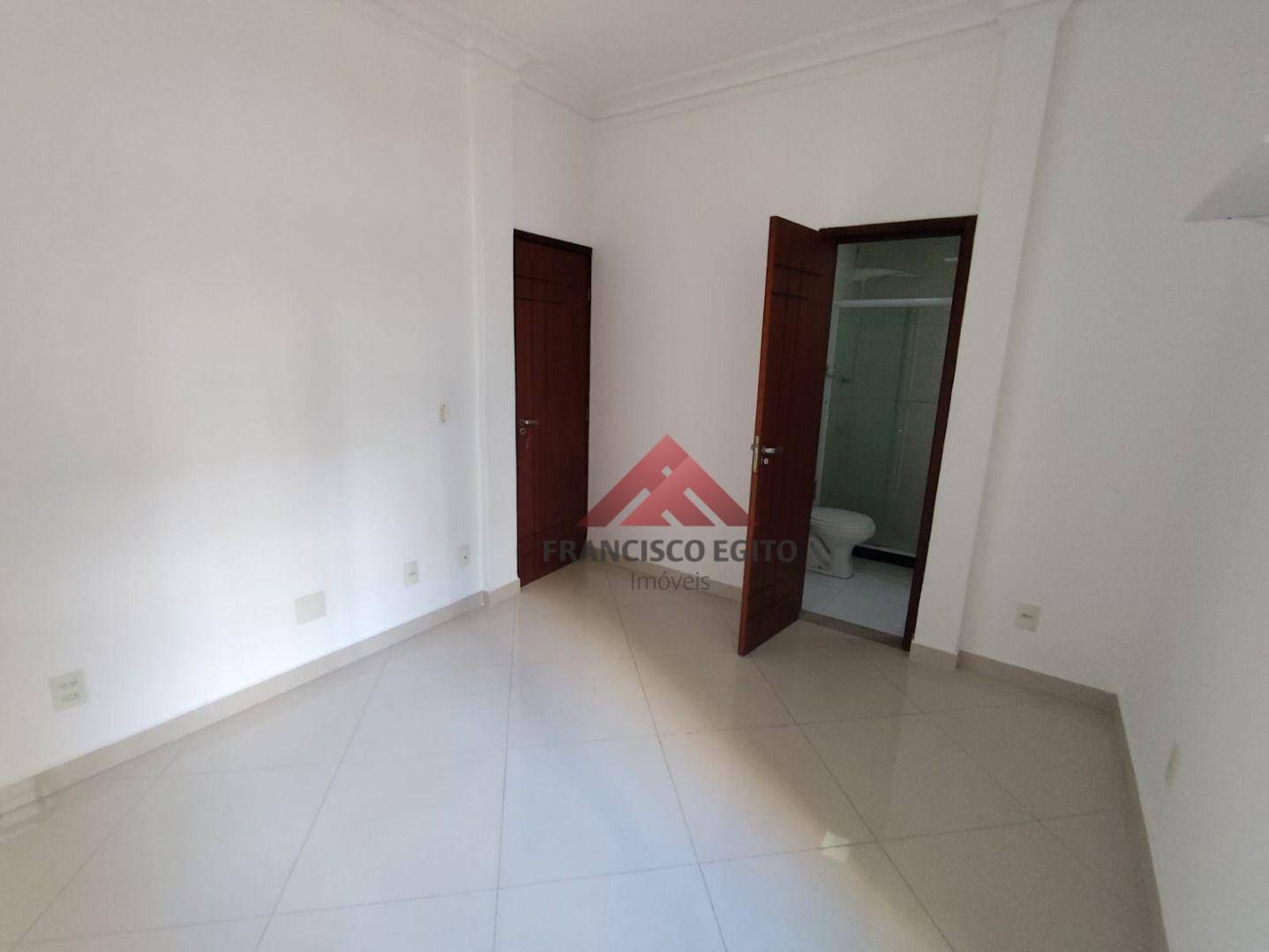 Apartamento para alugar com 3 quartos, 110m² - Foto 10