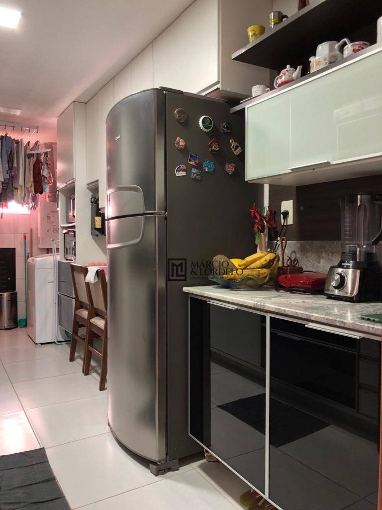 Apartamento à venda com 3 quartos, 91m² - Foto 4