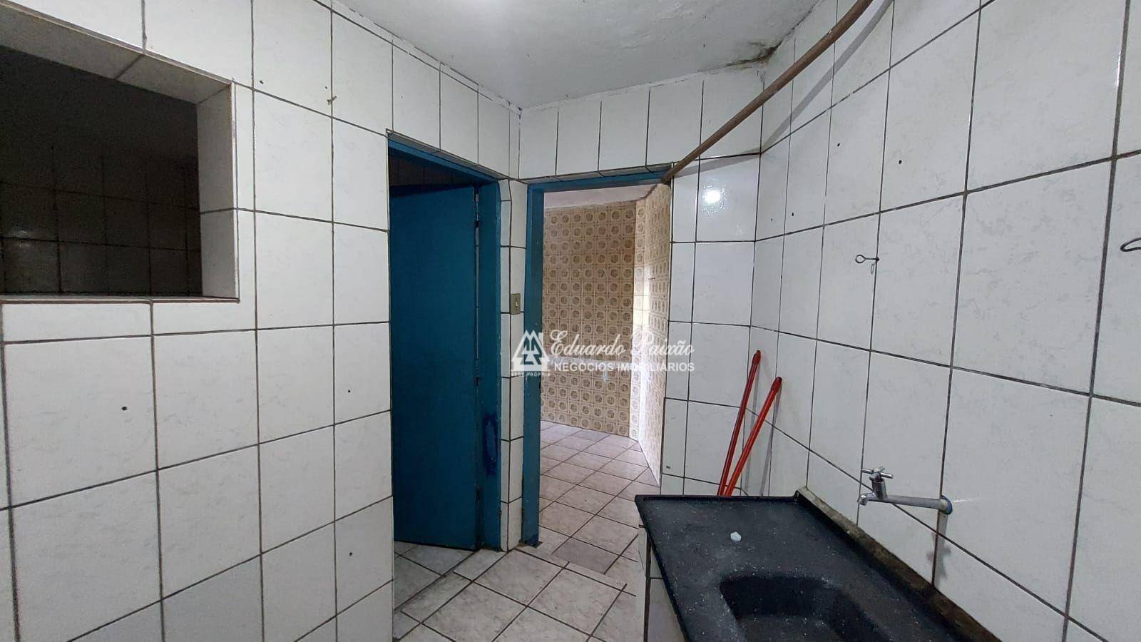 Casa à venda com 2 quartos, 240m² - Foto 15