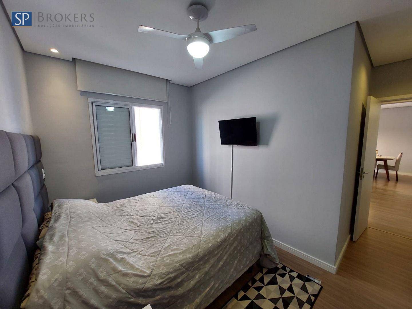 Apartamento à venda com 2 quartos, 67m² - Foto 10