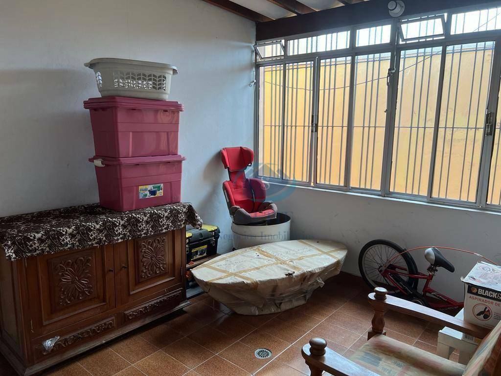 Sobrado à venda com 3 quartos, 284m² - Foto 13