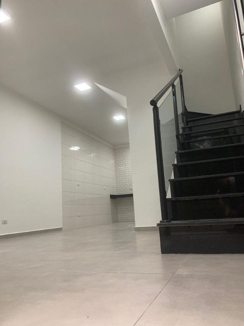 Sobrado à venda com 3 quartos, 127m² - Foto 4