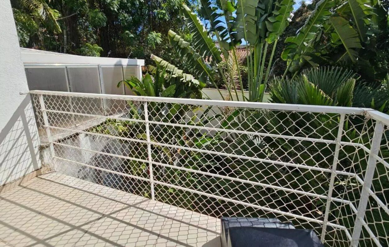 Casa de Condomínio à venda com 3 quartos, 218m² - Foto 9