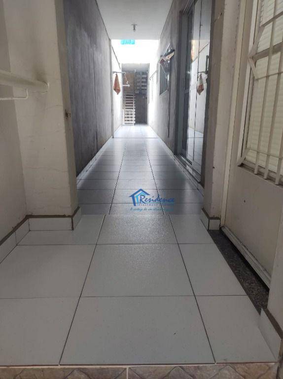 Sobrado à venda com 3 quartos, 200m² - Foto 4