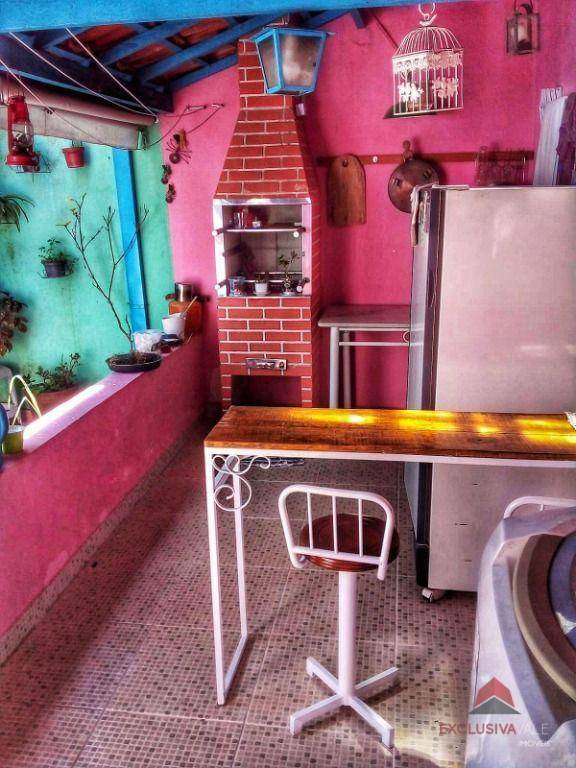 Casa de Condomínio à venda com 3 quartos, 131m² - Foto 18