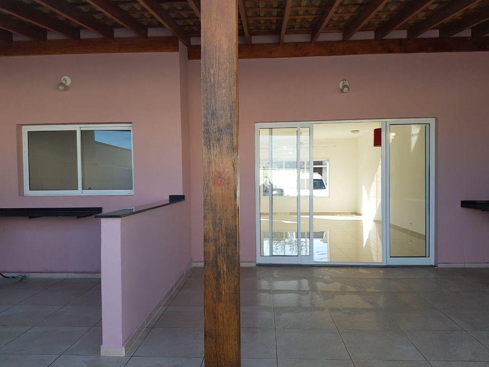 Casa de Condomínio à venda com 3 quartos, 157m² - Foto 4