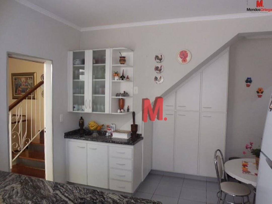 Casa à venda com 4 quartos, 317m² - Foto 11