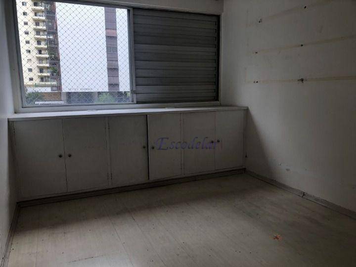 Apartamento à venda com 3 quartos, 135m² - Foto 3