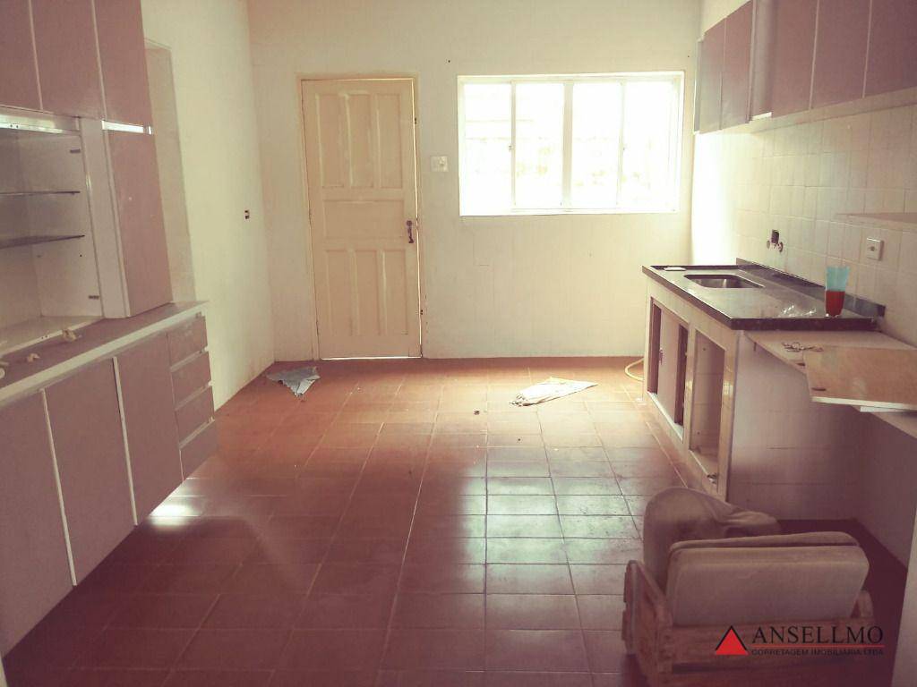 Casa à venda com 5 quartos, 182m² - Foto 6