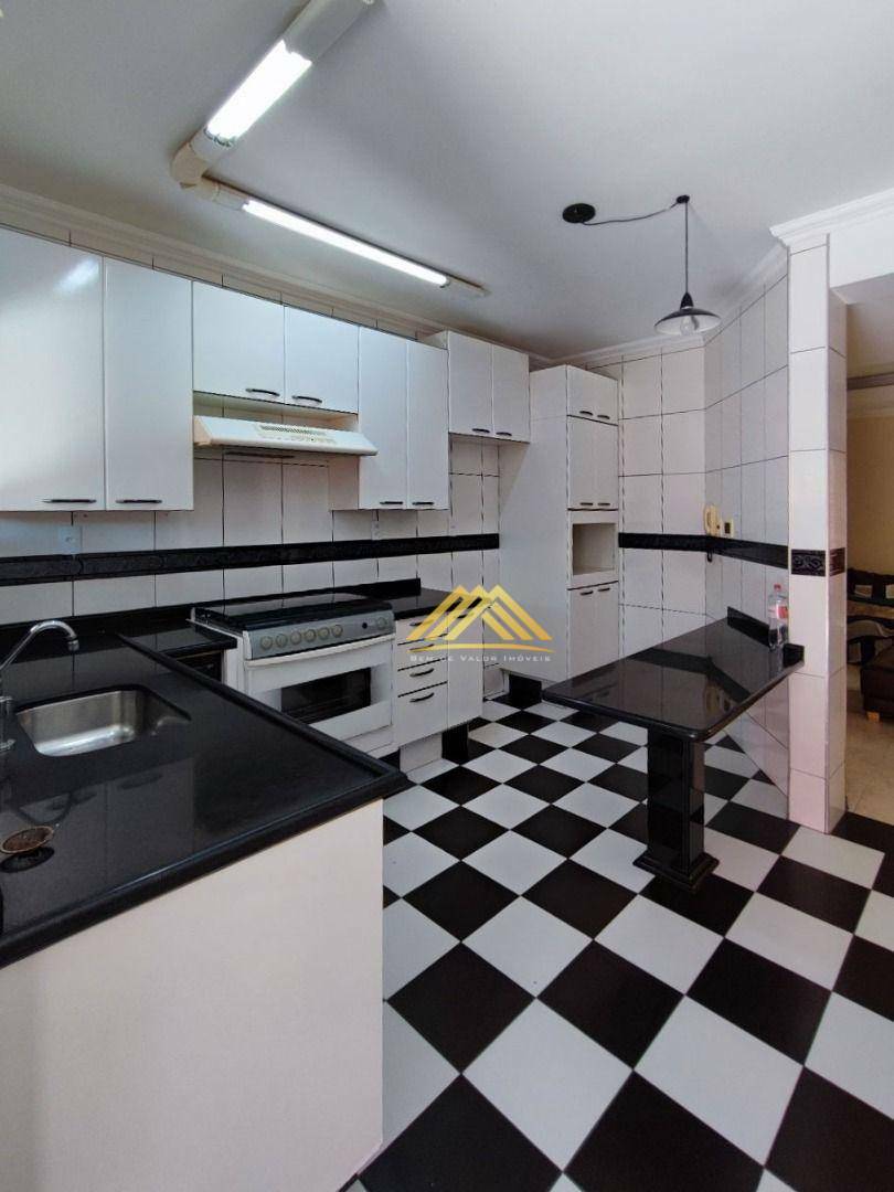 Casa à venda com 3 quartos, 300M2 - Foto 37