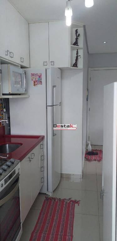 Apartamento à venda com 2 quartos, 55m² - Foto 2