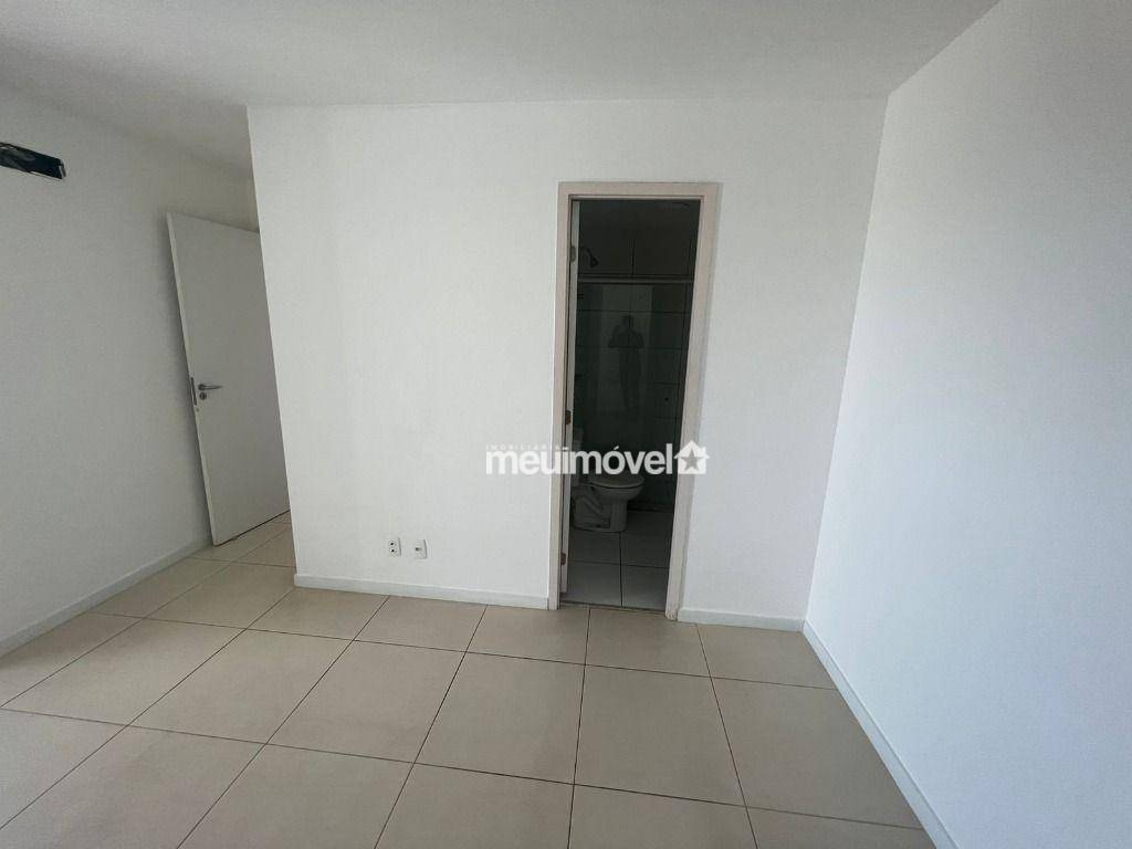 Apartamento à venda com 2 quartos, 65m² - Foto 14