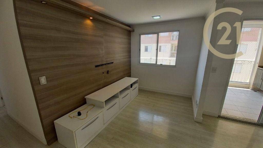 Apartamento à venda com 3 quartos, 95m² - Foto 2