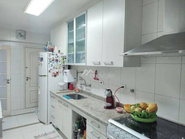 Apartamento à venda com 3 quartos, 114m² - Foto 4