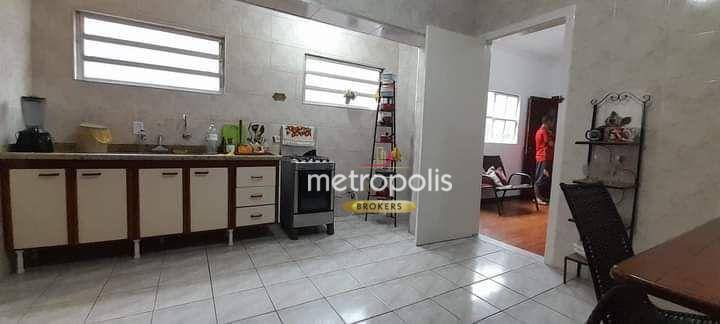 Sobrado à venda com 2 quartos, 250m² - Foto 6