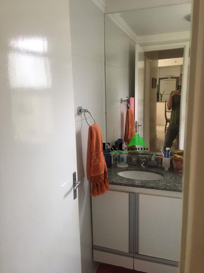 Apartamento à venda com 2 quartos, 80m² - Foto 12